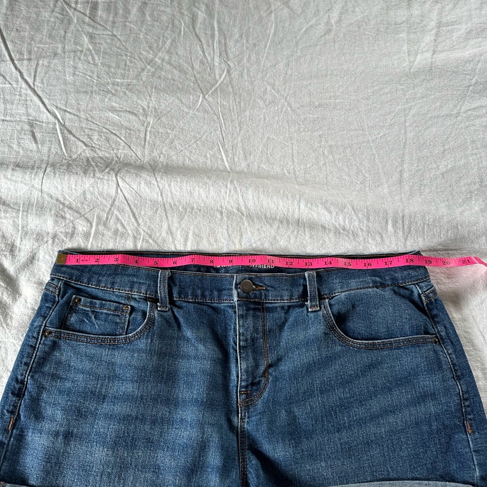 Old Navy Women's Dark Blue Jean Shorts size 16 - Picture 5 of 7